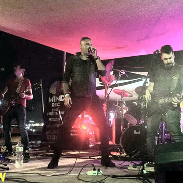 band-4